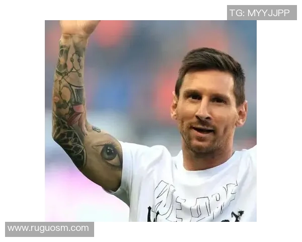 足球纹身的魅力与意义探索让每一位球迷都能铭记心中的热爱与激情